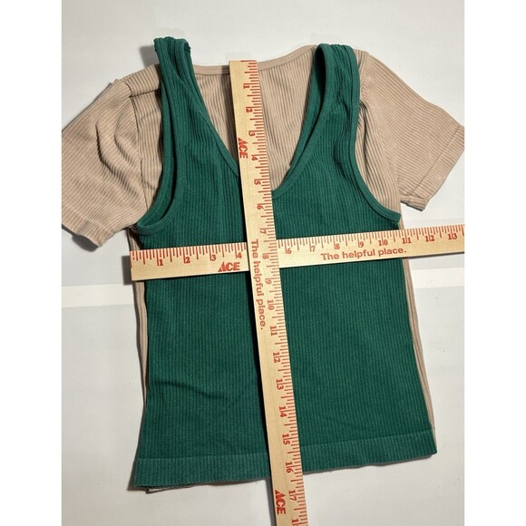 Gypsy And Jade Ribbed Knit Tank Tops Green Beige XS/S Lot Of 2 Workout Leisure - Picture 5 of 5